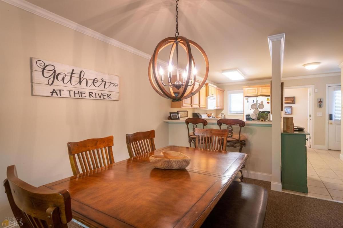 Riverfront Home Within Walking Distance Of Helen Luaran gambar